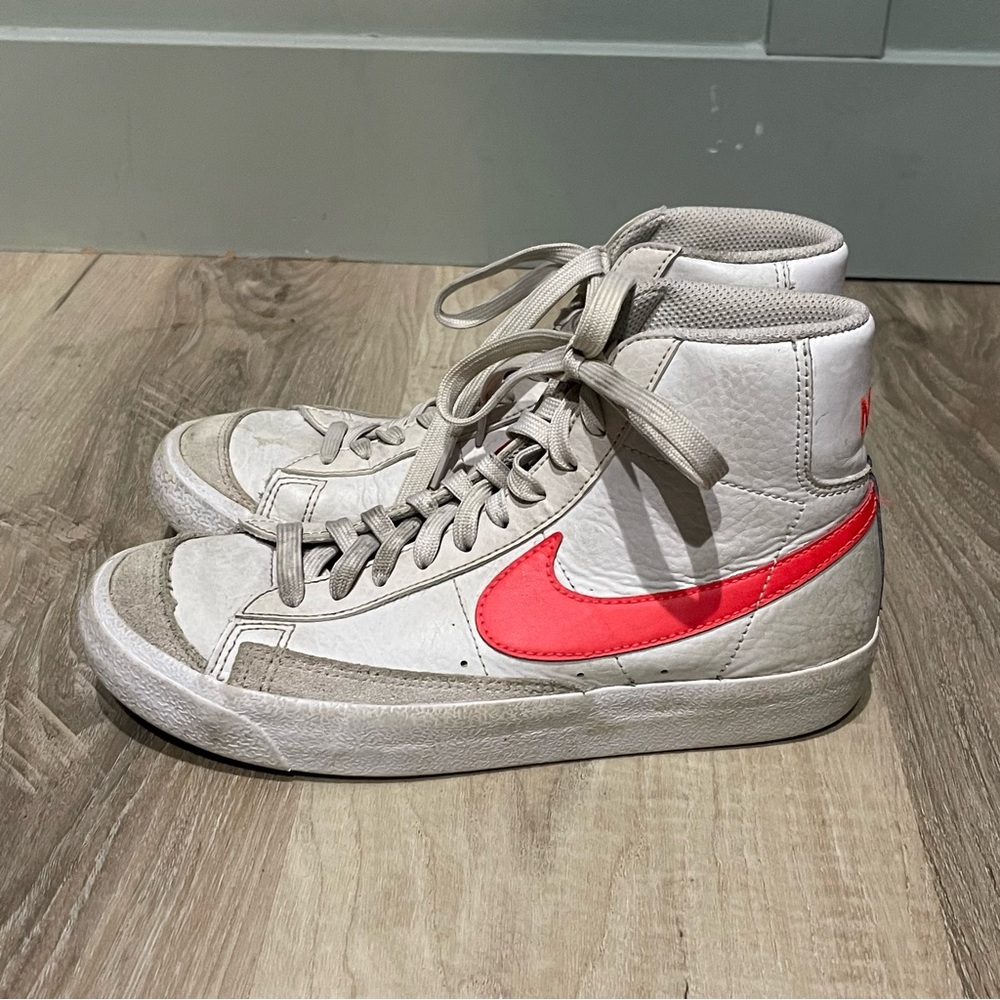 Nike blazers sneakers white pink and‎ blue youth size 5Y